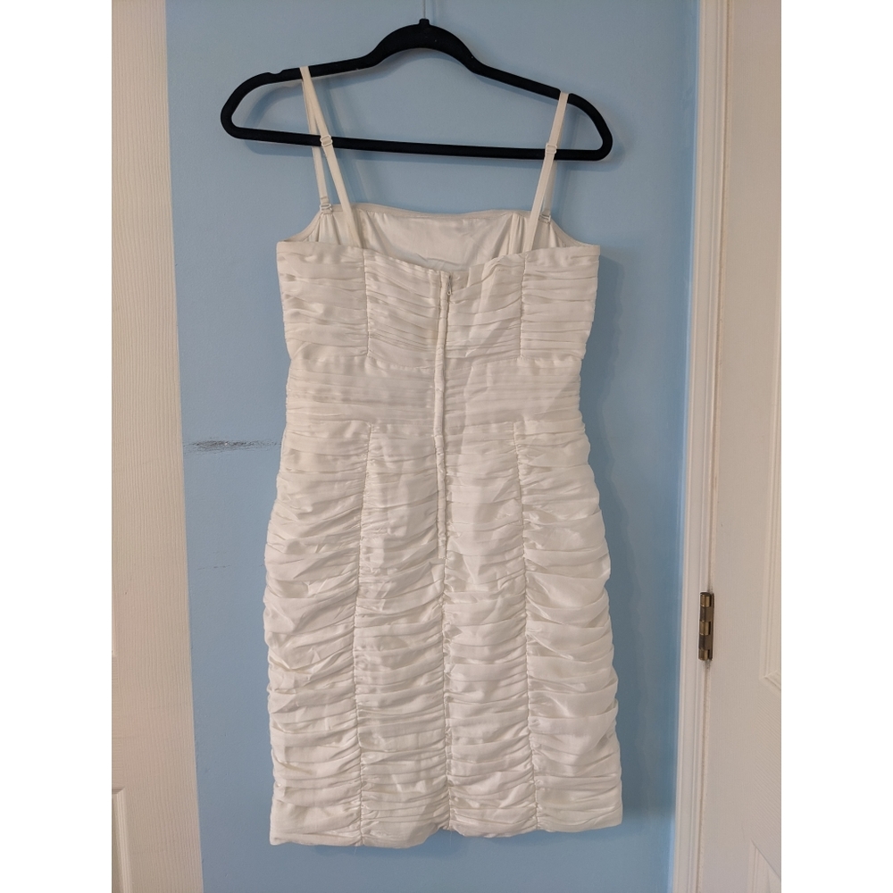 3/$20! H&M Ruched Drape Dress - Picture 7 of 16